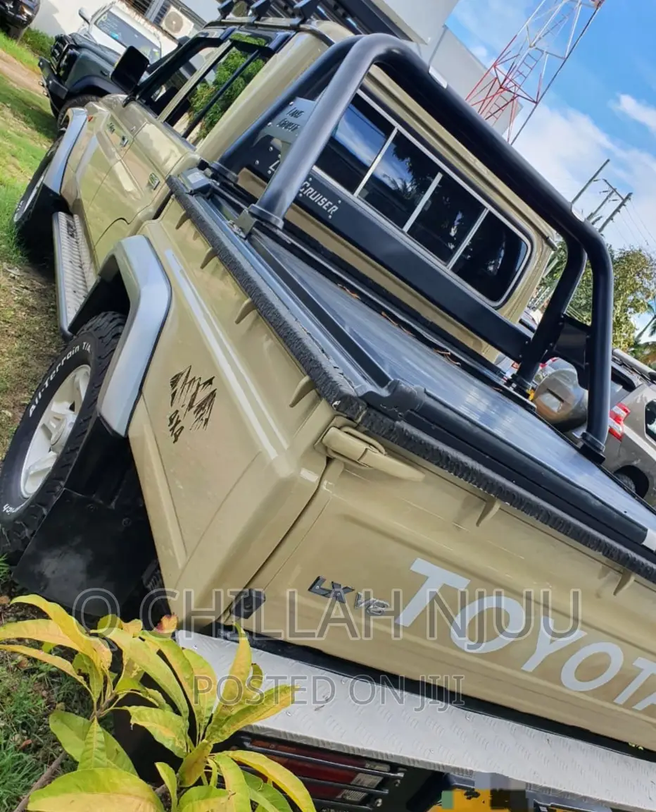 Toyota Land Cruiser 2003