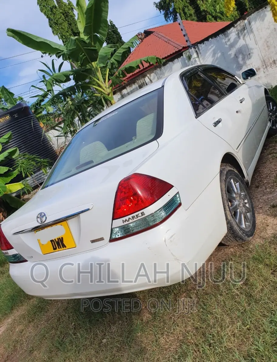 Toyota Mark II 2003 White