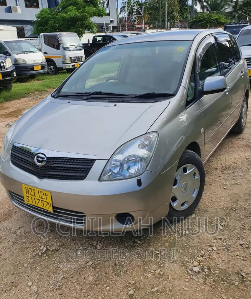 Toyota Corolla Spacio 2003 Silver