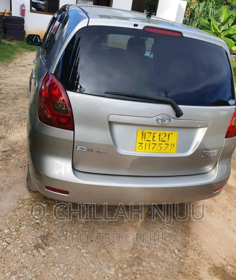 Toyota Corolla Spacio 2003 Silver