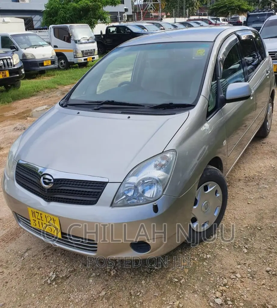 Toyota Corolla Spacio 2003 Silver