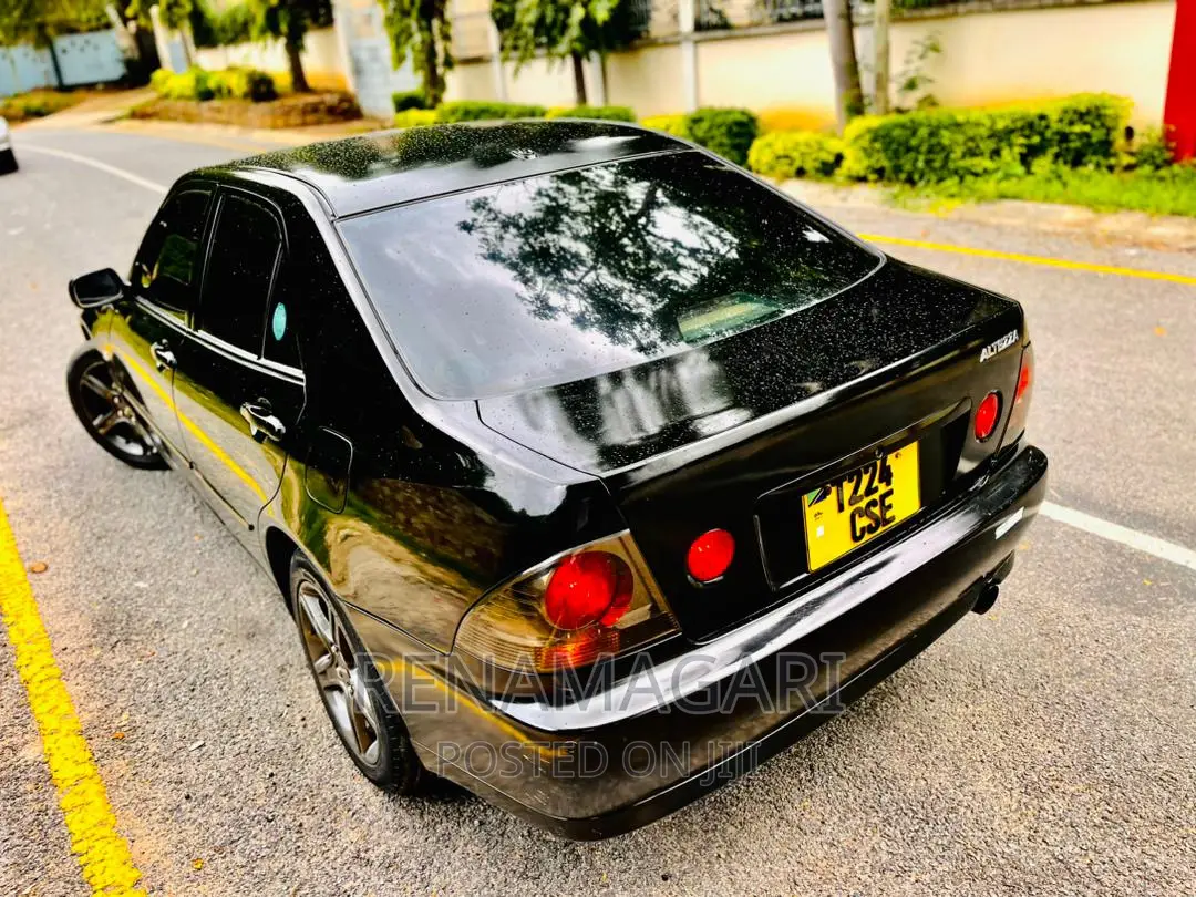 Toyota Altezza 2004 Black