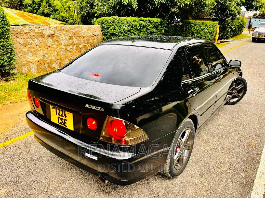 Toyota Altezza 2004 Black