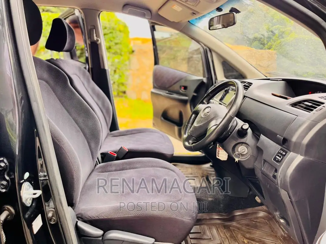 Toyota Ractis 2006 Black