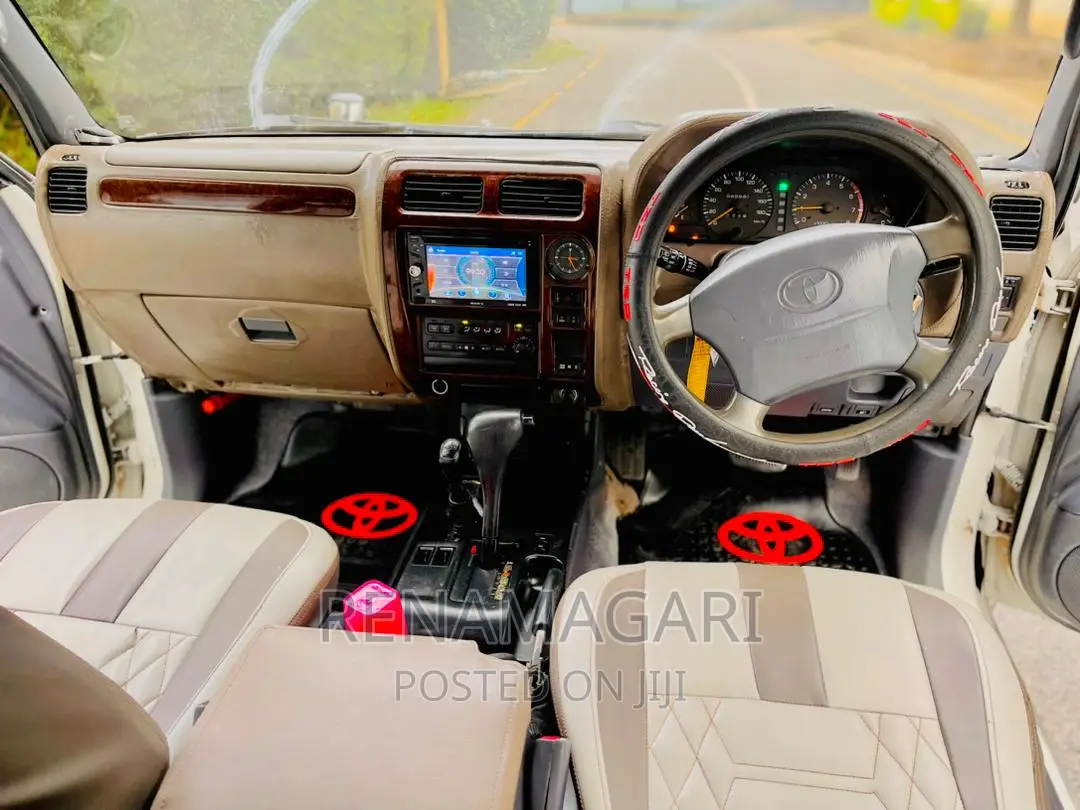 Toyota Land Cruiser 2002 Silver