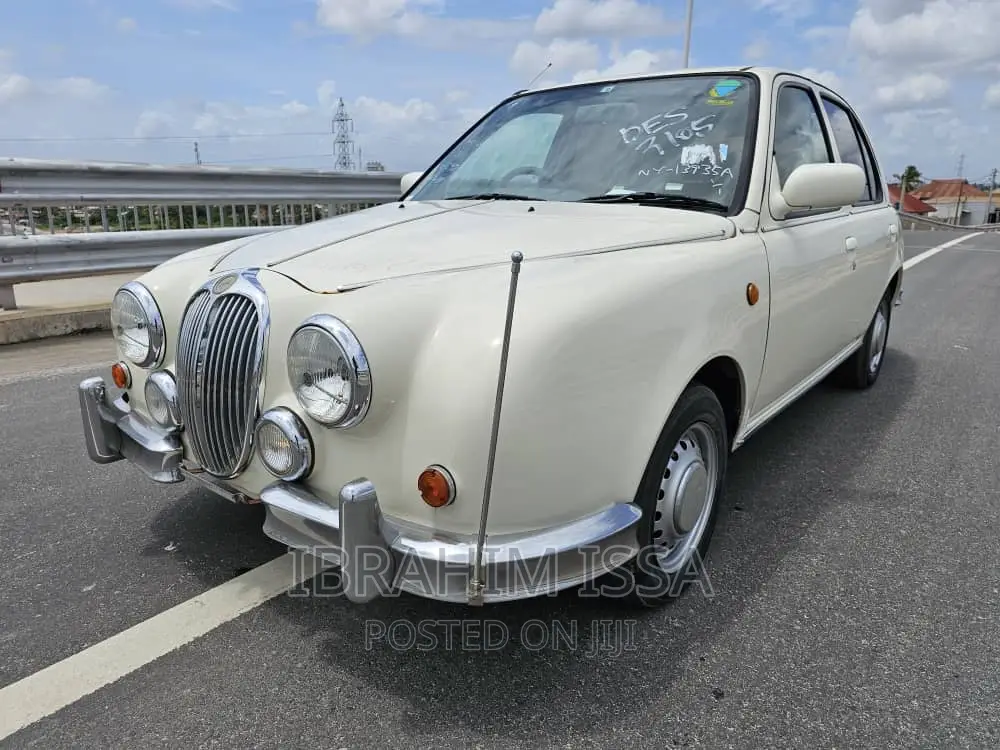 Nissan March 2001 Off white
