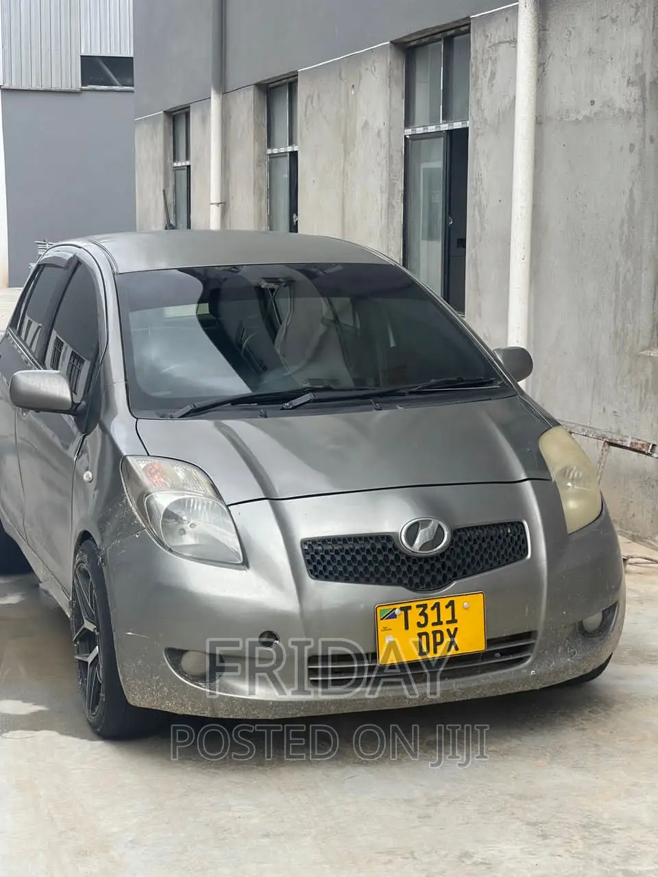 Toyota Vitz 1.5 FWD 5dr 2005 Gray