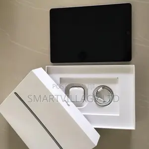 New Apple iPad 9.7 64 GB Gray