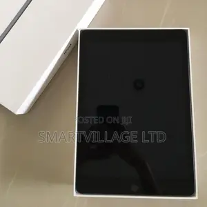 New Apple iPad 9.7 64 GB Gray