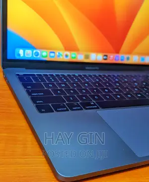 New Apple MacBook Pro 2017 16GB Intel Core I7 SSHD (Hybrid) 512GB