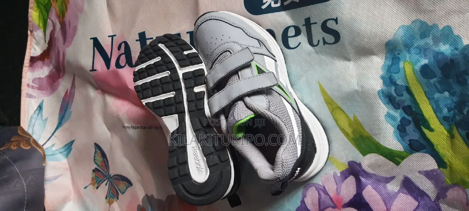 Reebok Kids Leather Sneaker