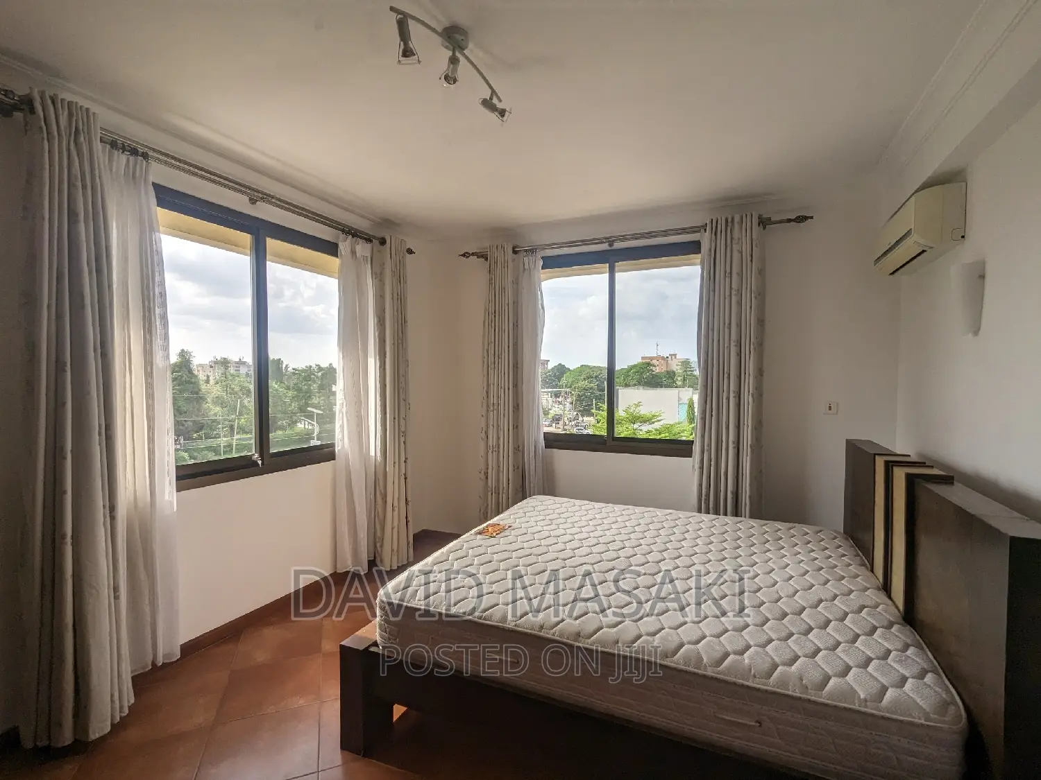 Furnished 3bdrm Apartment in Oysterbay for rent