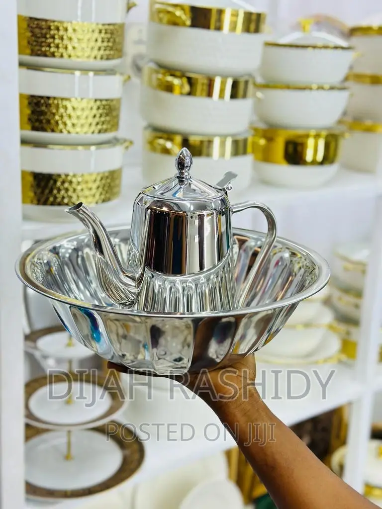 Jug La Kunawia Mikono