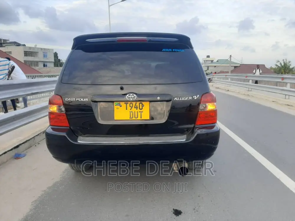 Toyota Kluger 2003 Black