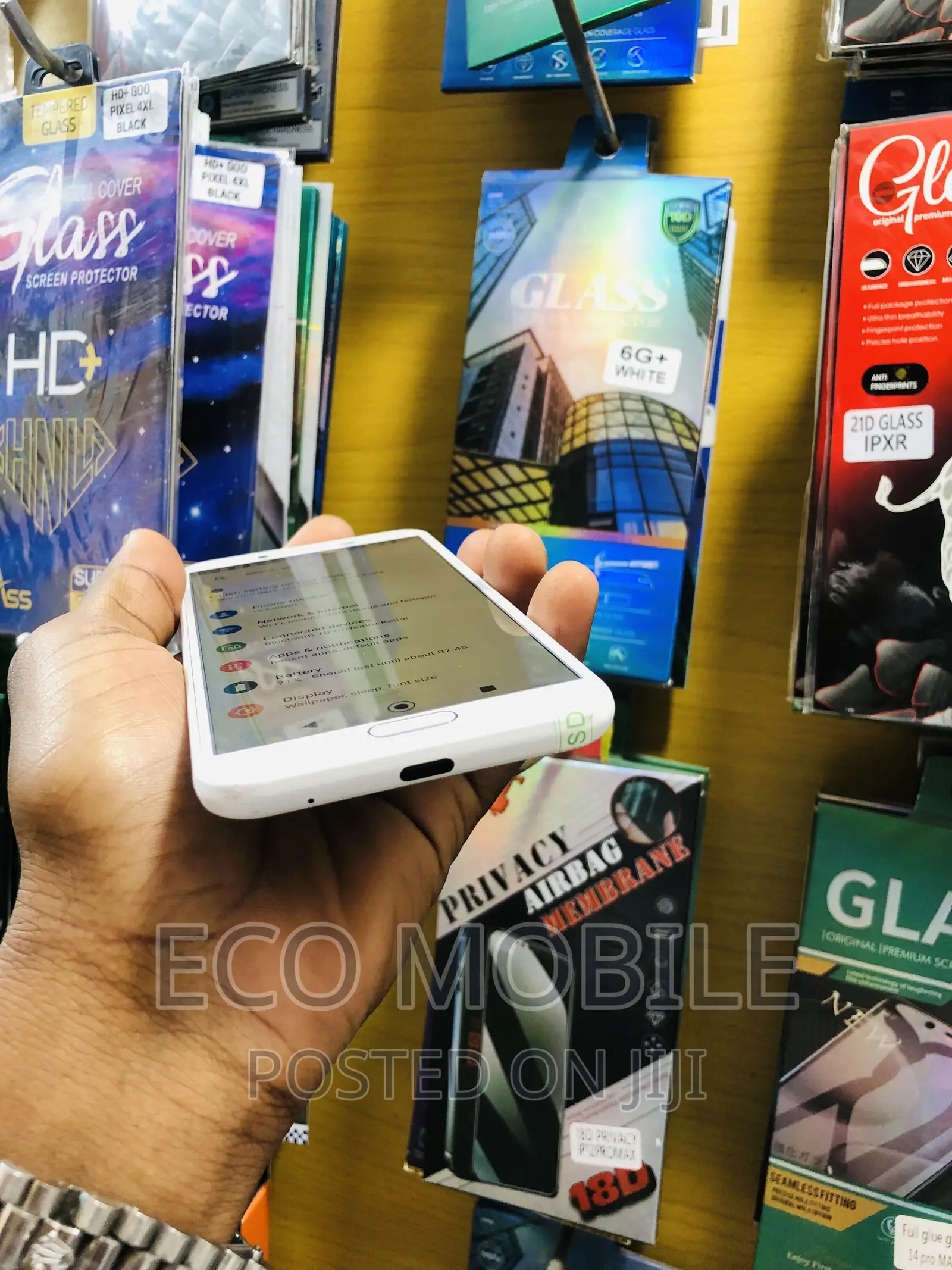 Sharp Aquos Sense 2 SHV43 32 GB White