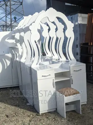 Dressing Table Mpya