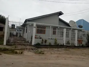 4bdrm House in Yombo Vituka for sale
