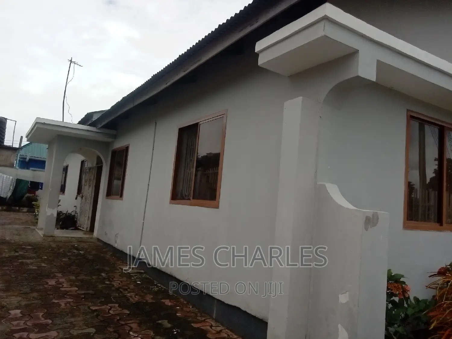 4bdrm House in Yombo Vituka for sale