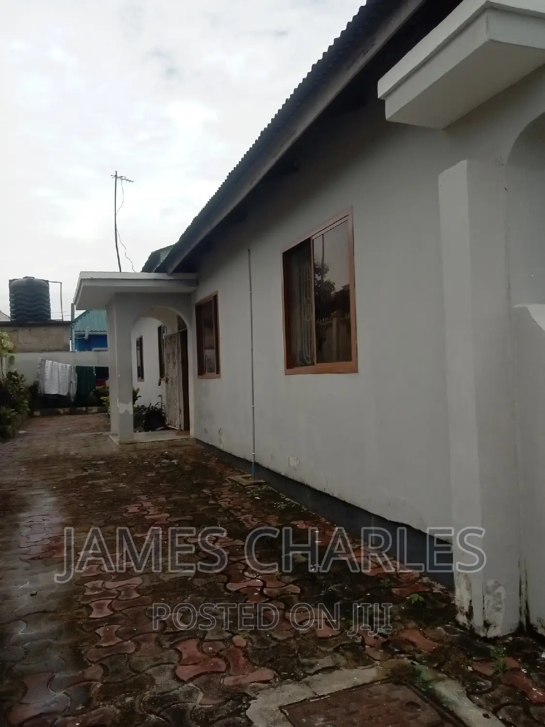 4bdrm House in Yombo Vituka for sale