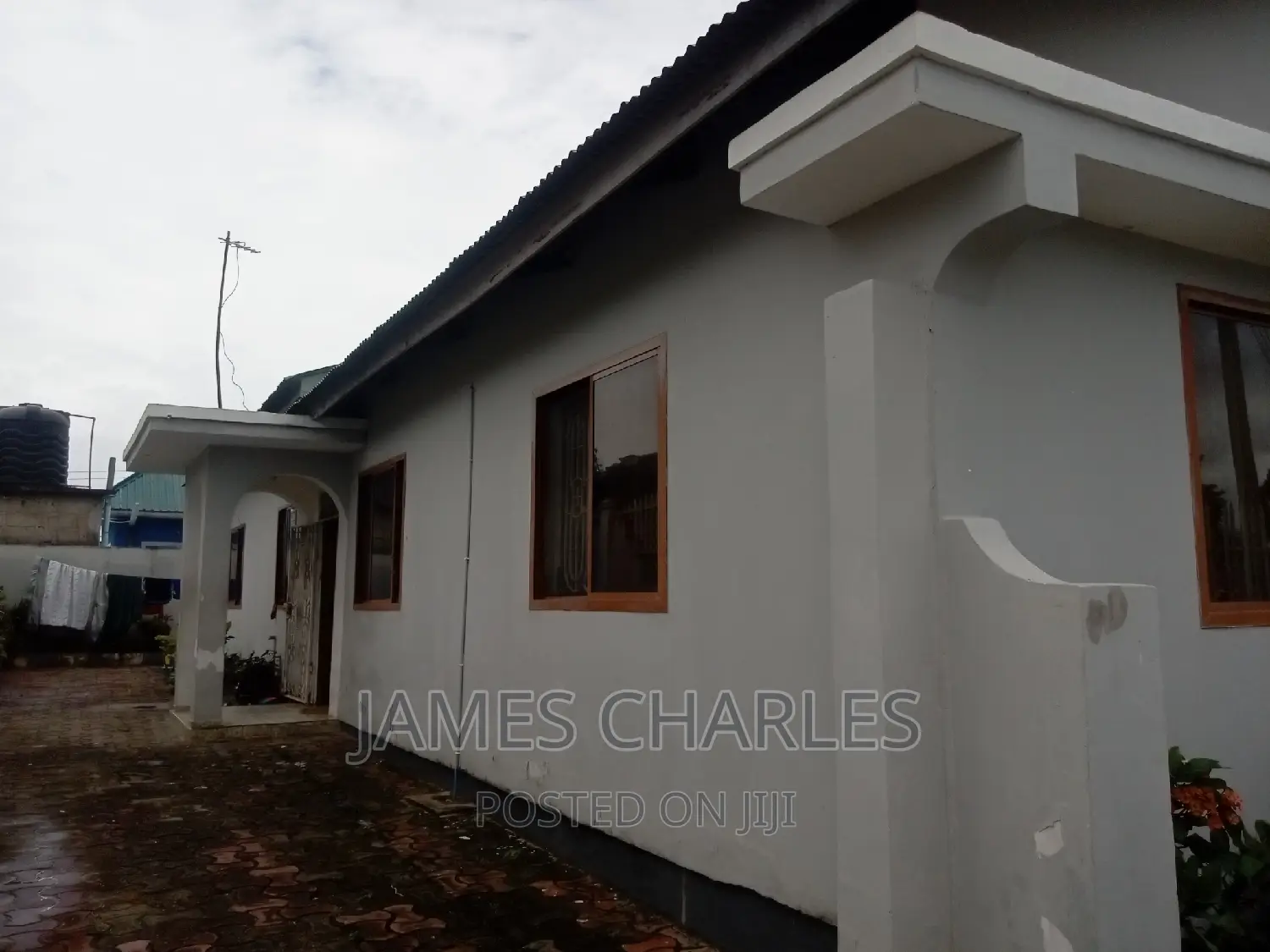 4bdrm House in Yombo Vituka for sale