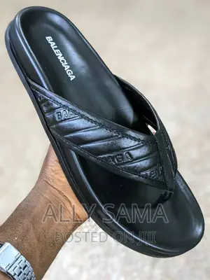 BALENCIAGA Full Black Material Up Leather Down Rubber