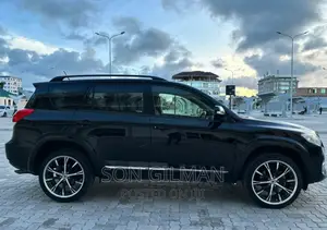 Toyota Vanguard 2013 Black
