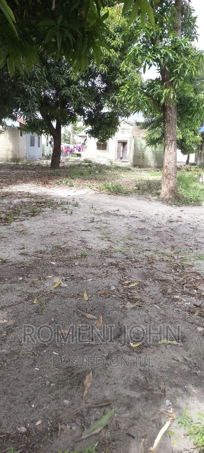 Kiwanja Kinauzwa Ml 10 Ukonga Majohe Rada.