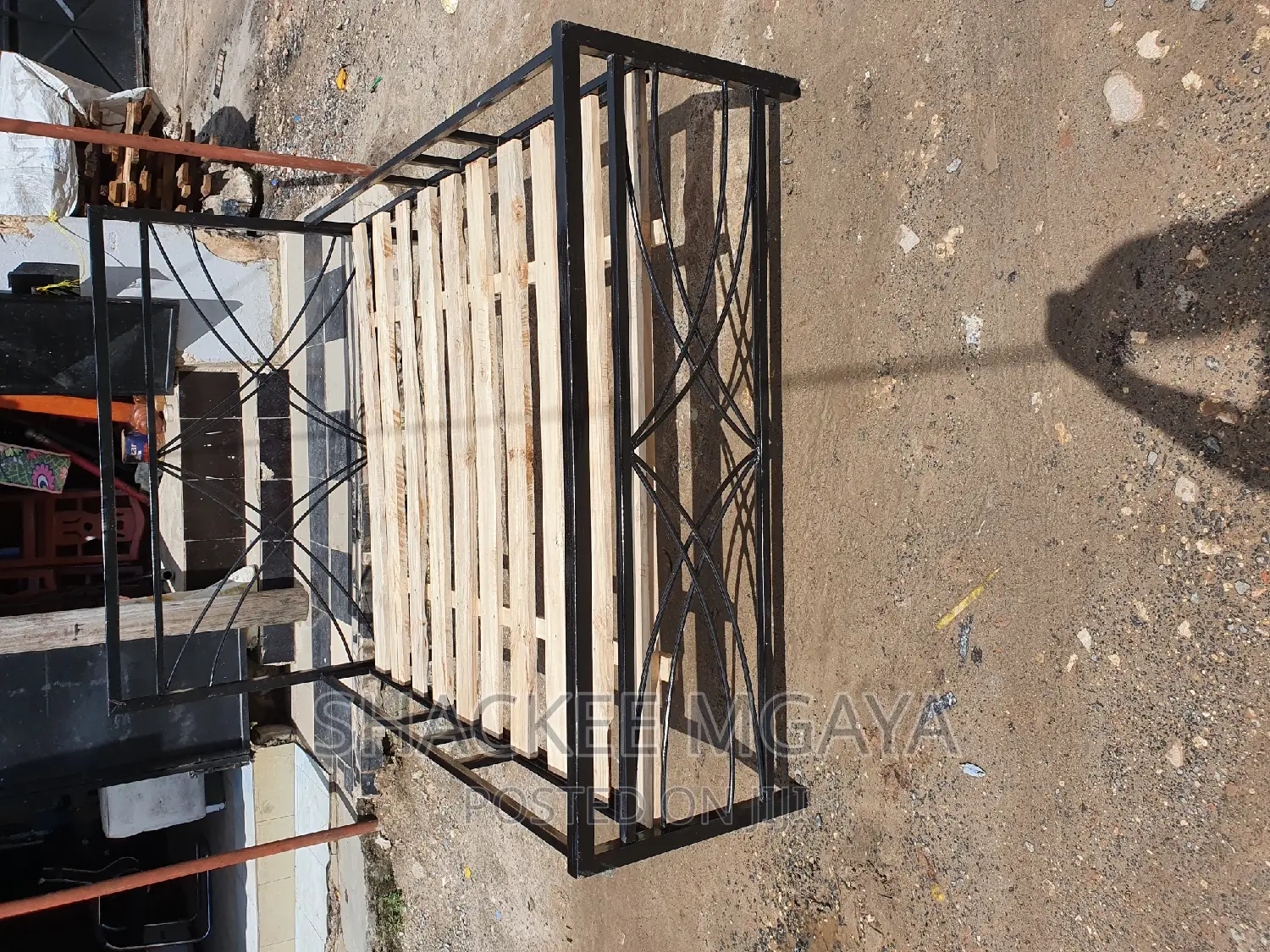 Vitanda Vya Chuma 5X6