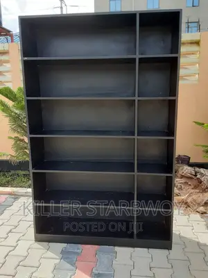 Shoe Rack Kubwa