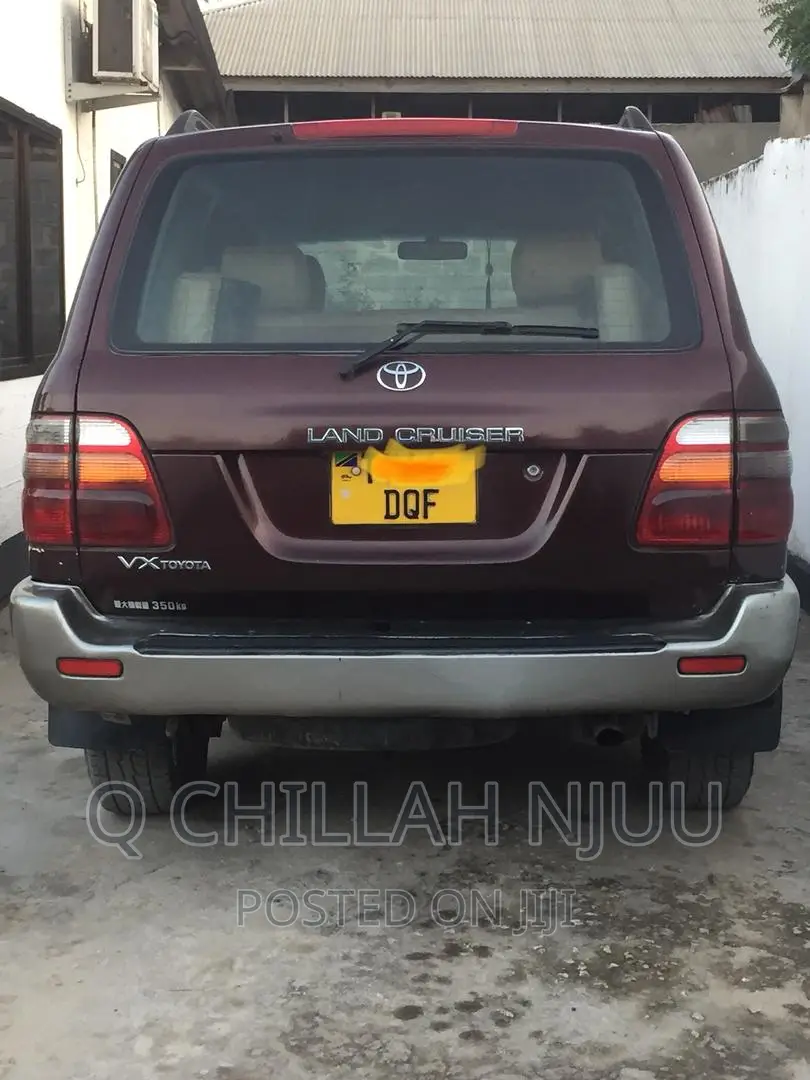 Toyota Land Cruiser 2004 Black