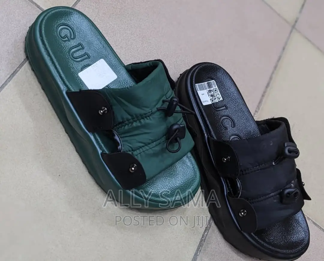 Mens Sandals GUCCI Green Original
