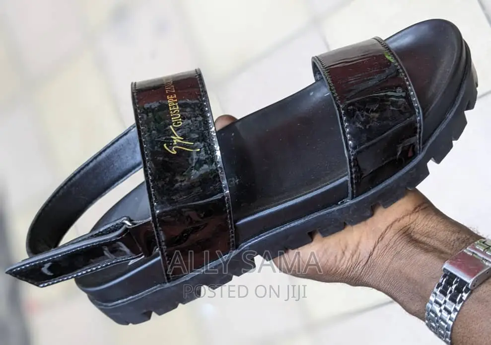Mens Sandals GIUSEPPE ZANOTTI Black Original