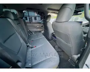 Toyota Land Cruiser 2022 White