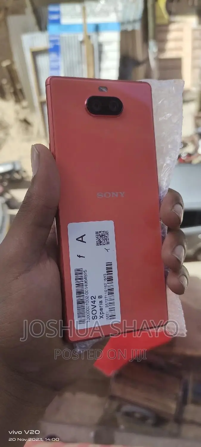 Sony Xperia 8 SOV42 64 GB