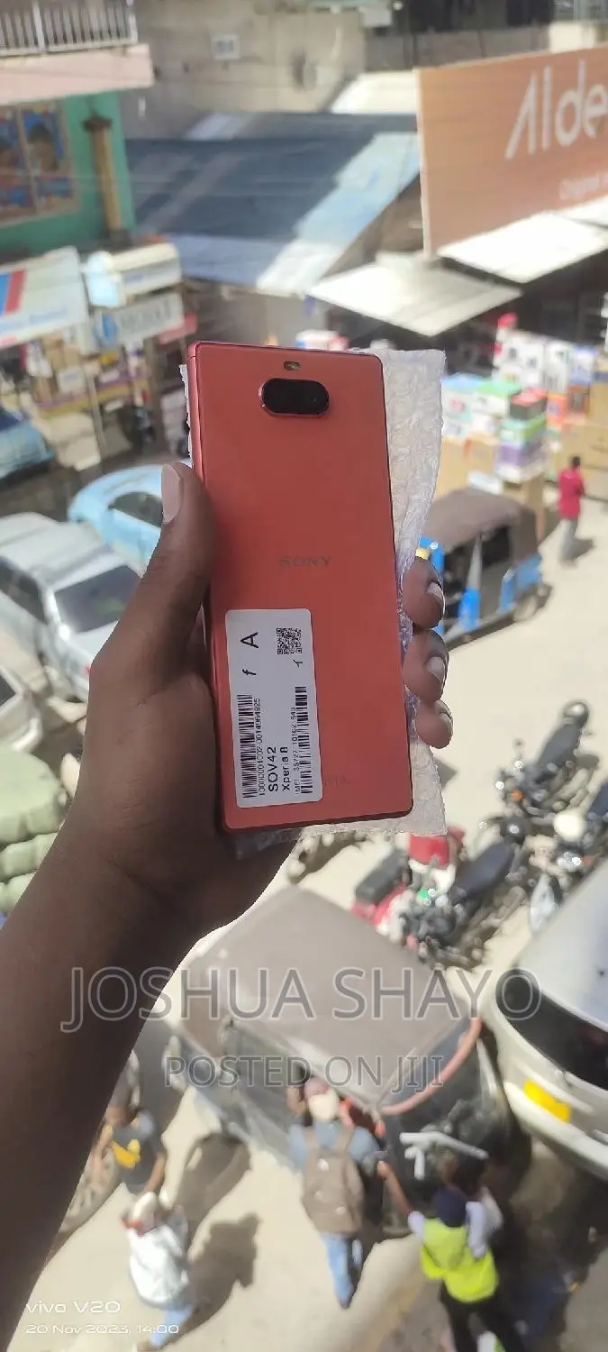 Sony Xperia 8 SOV42 64 GB