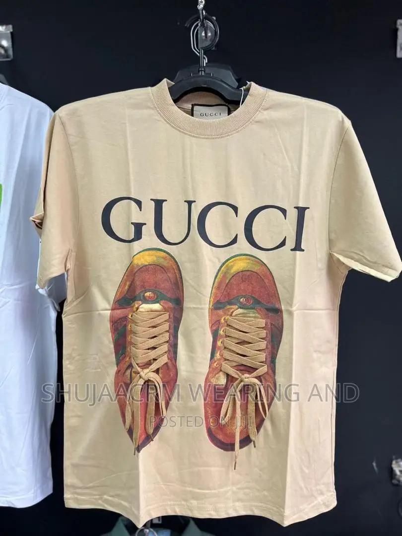Round Collar T-Shirts