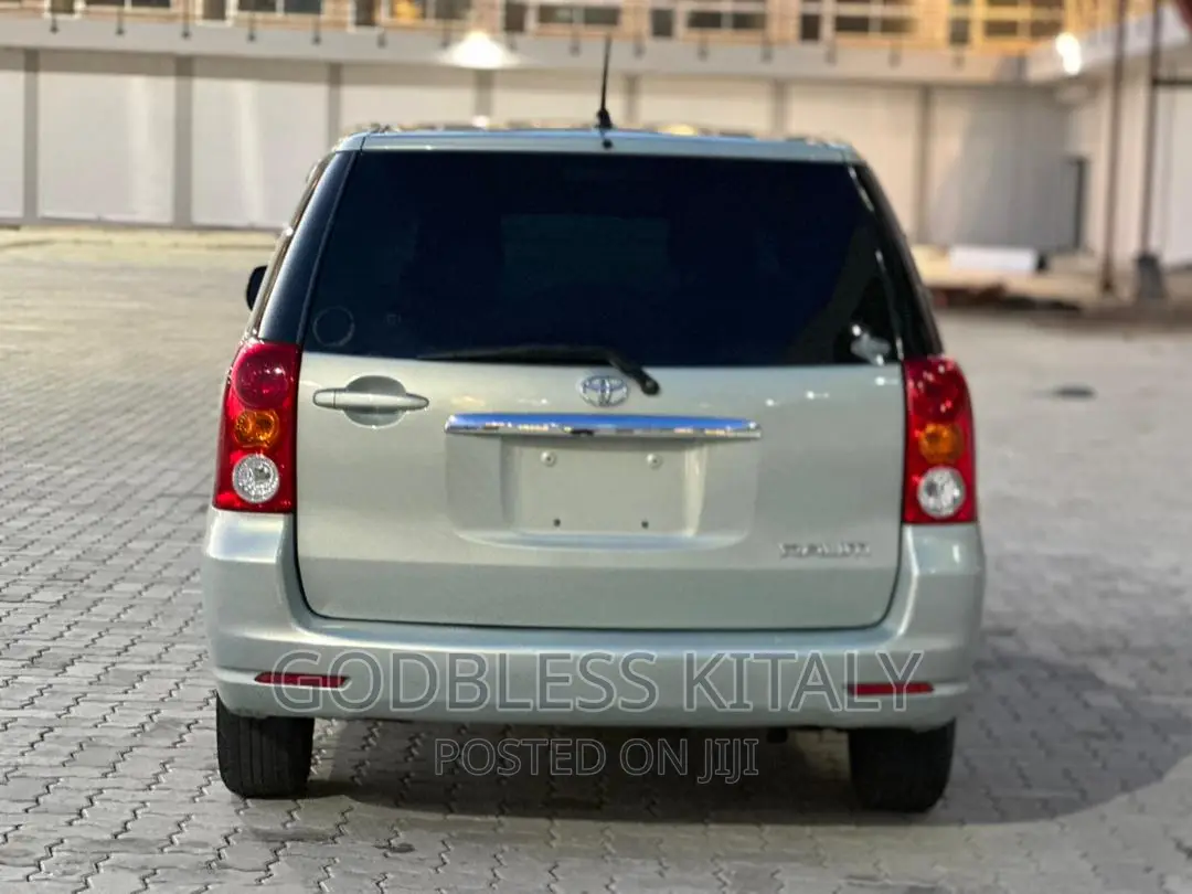 Toyota Raum 2003 Blue