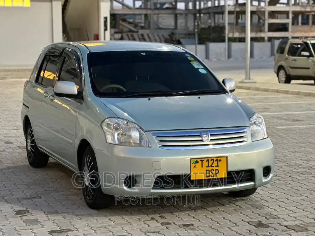 Toyota Raum 2003 Blue