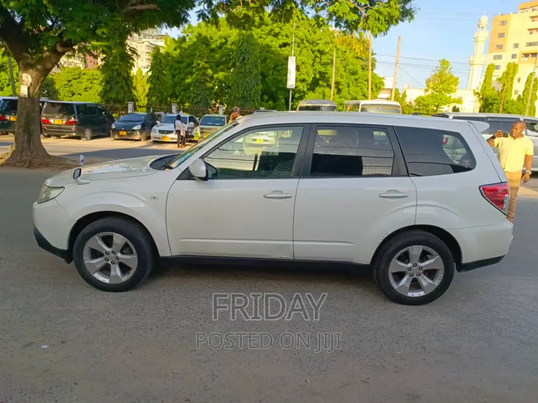 Subaru Forester 2009 White