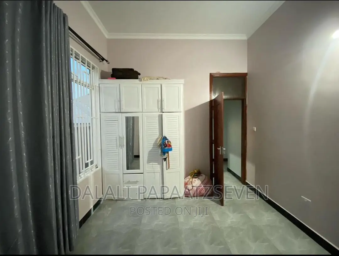 2bdrm House in Dalalipapaatzseven, Bunju for rent