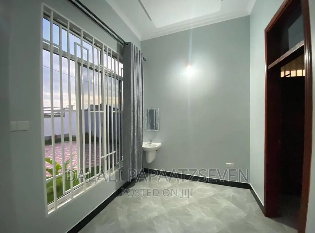 2bdrm House in Dalalipapaatzseven, Bunju for rent