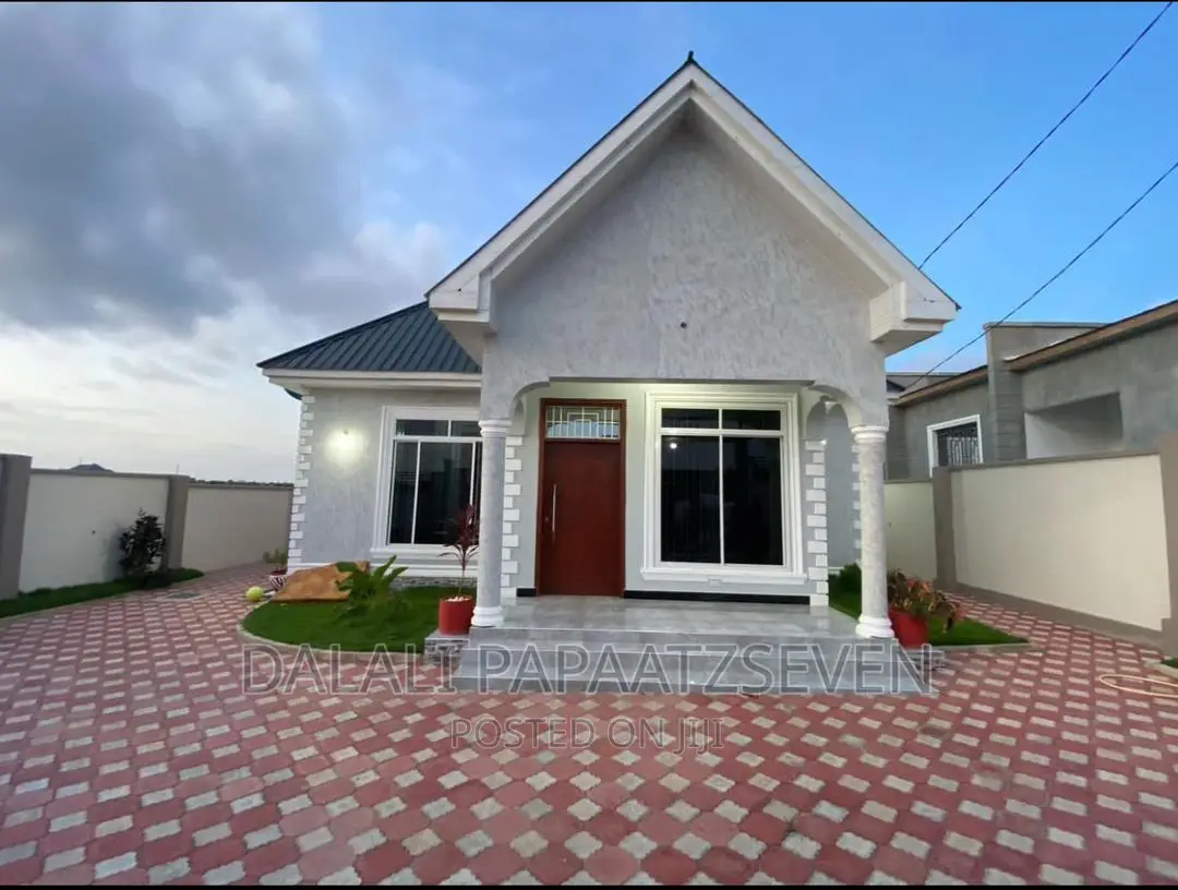 2bdrm House in Dalalipapaatzseven, Bunju for rent