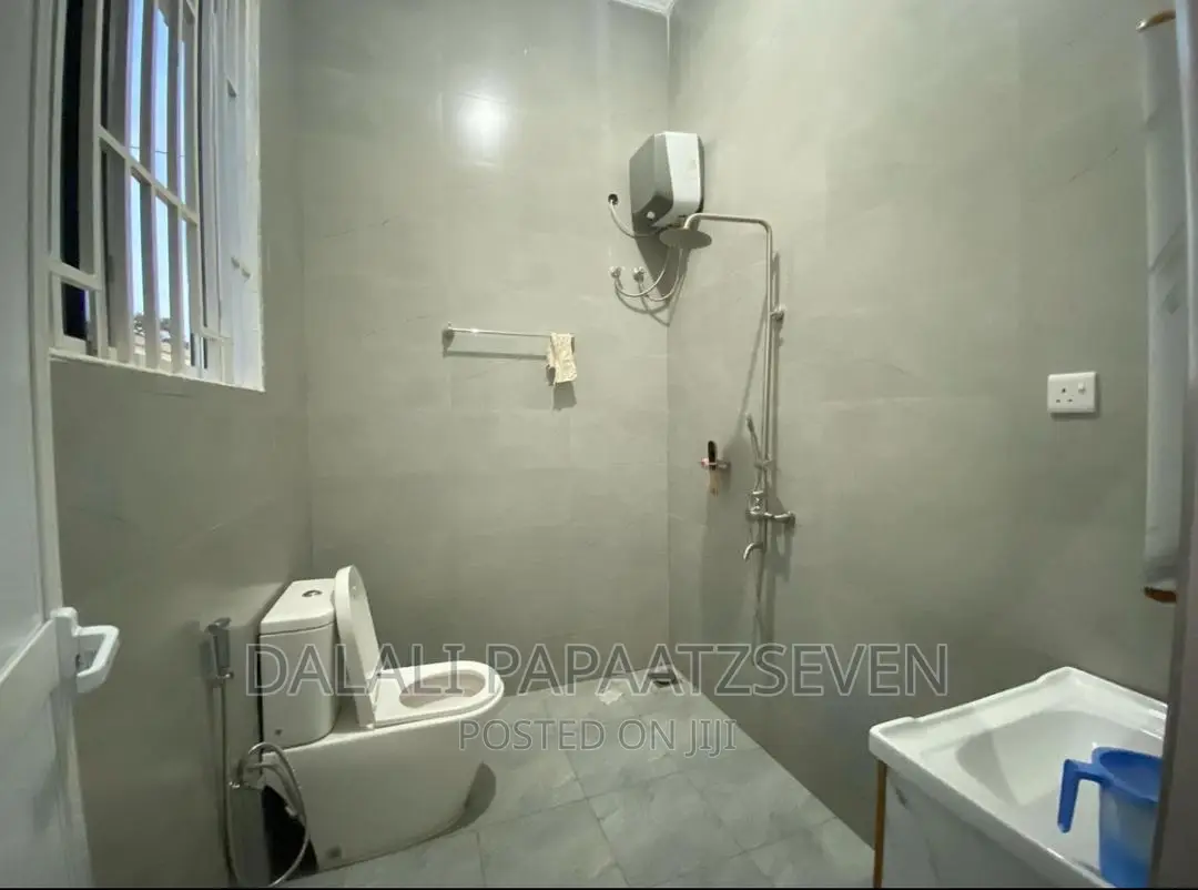 2bdrm House in Dalalipapaatzseven, Bunju for rent