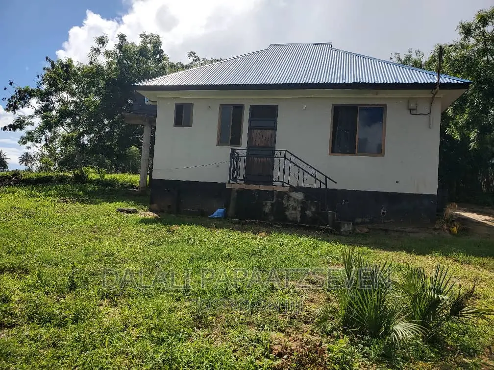 3bdrm House in Dalalipapaatzseven, Kinondoni for sale