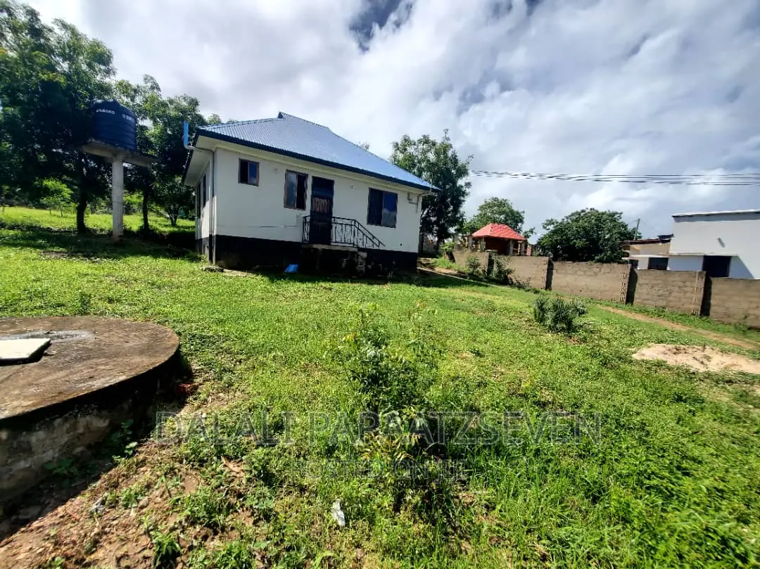 3bdrm House in Dalalipapaatzseven, Kinondoni for sale