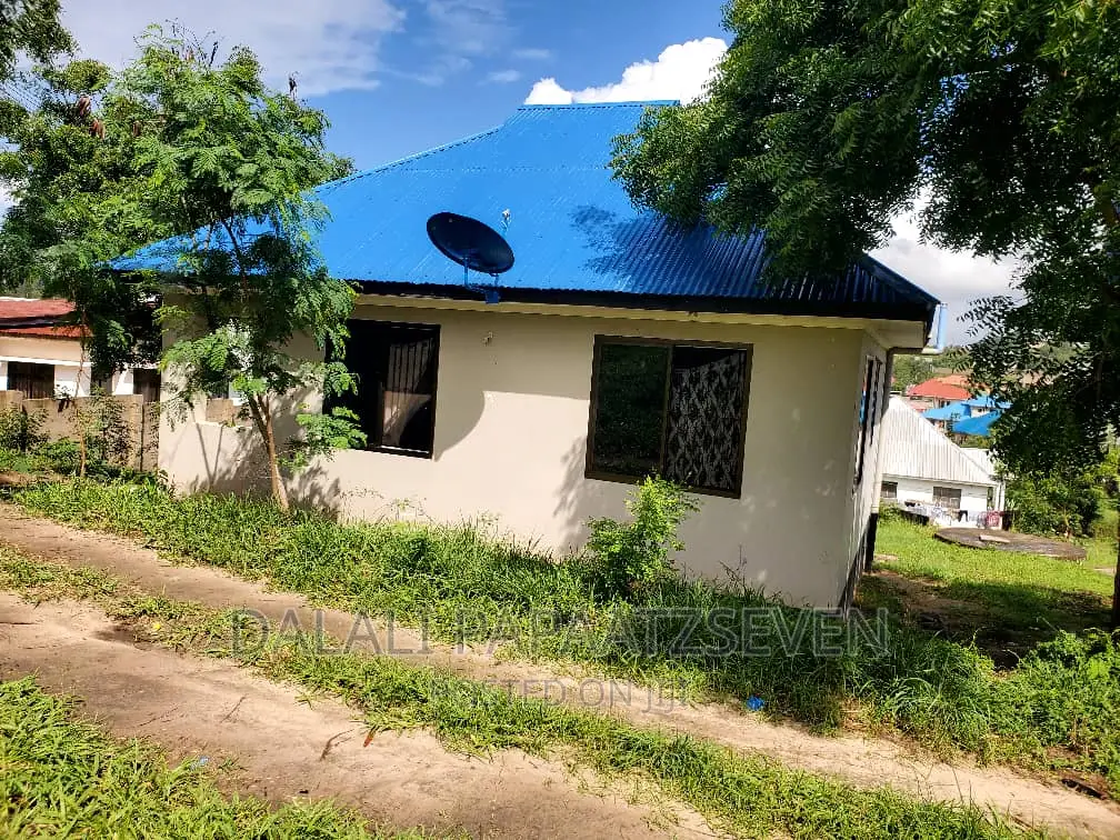 3bdrm House in Dalalipapaatzseven, Kinondoni for sale