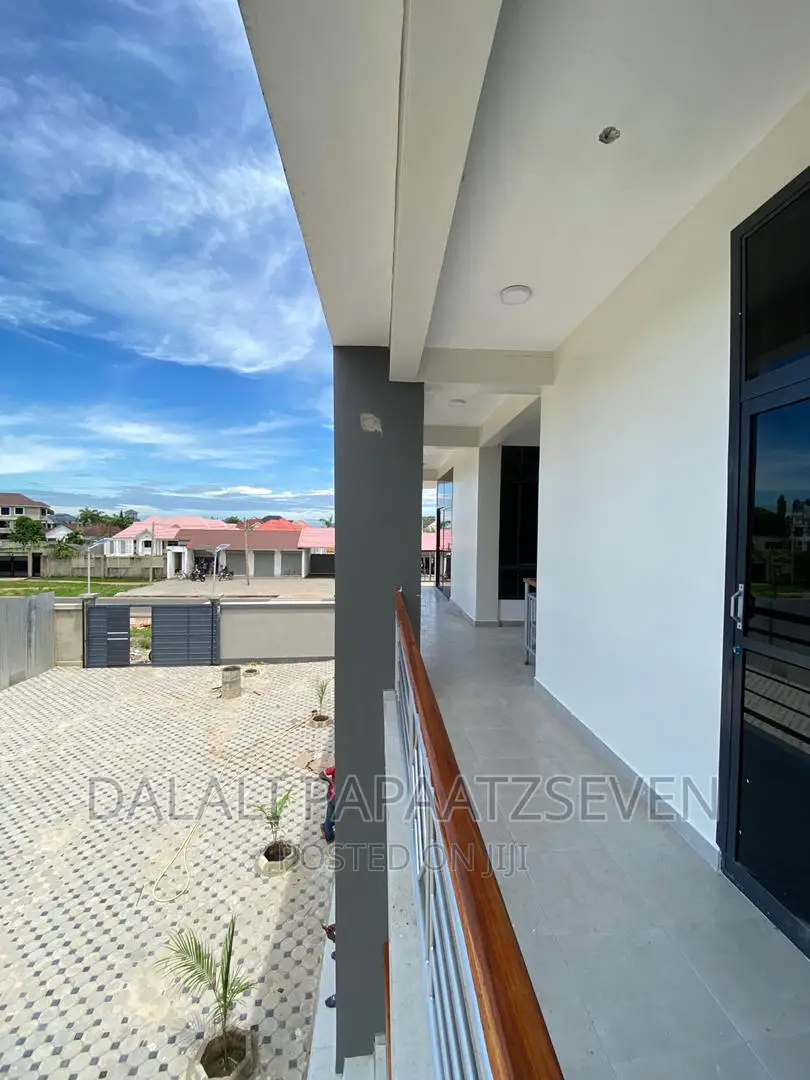 2bdrm Apartment in Dalalipapaatzseven, Mbweni for rent