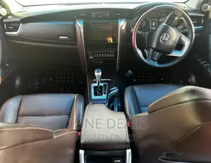 Toyota Fortuner 2016 Silver