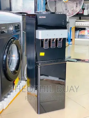 Water Dispenser With Three Water Tap