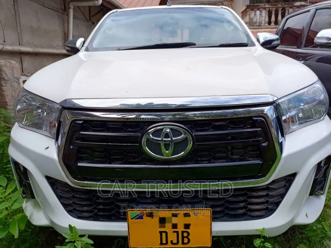 Toyota Hilux 2019 Black